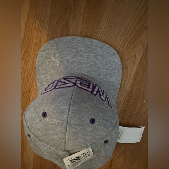 Nwt - WESC BALL CAP - Picture 6 of 6